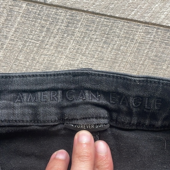 American Eagle Size 0 Black Distressed Super High-Rise Jeggings - Picture 5 of 8